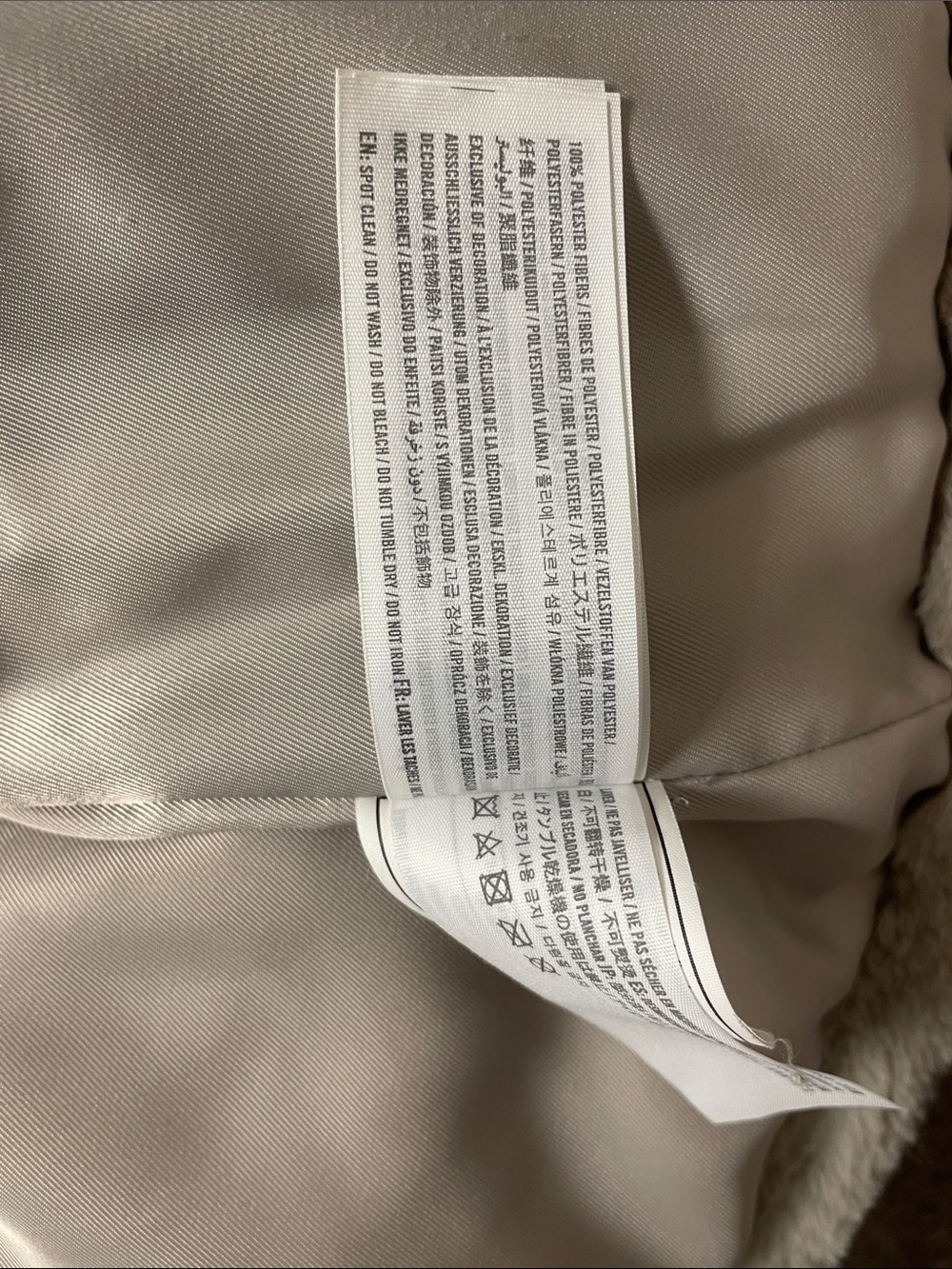 Abercrombie & Fitch Women’s Faux Fur Mini Puffer Jacket Light Gray Size S - Picture 5 of 7